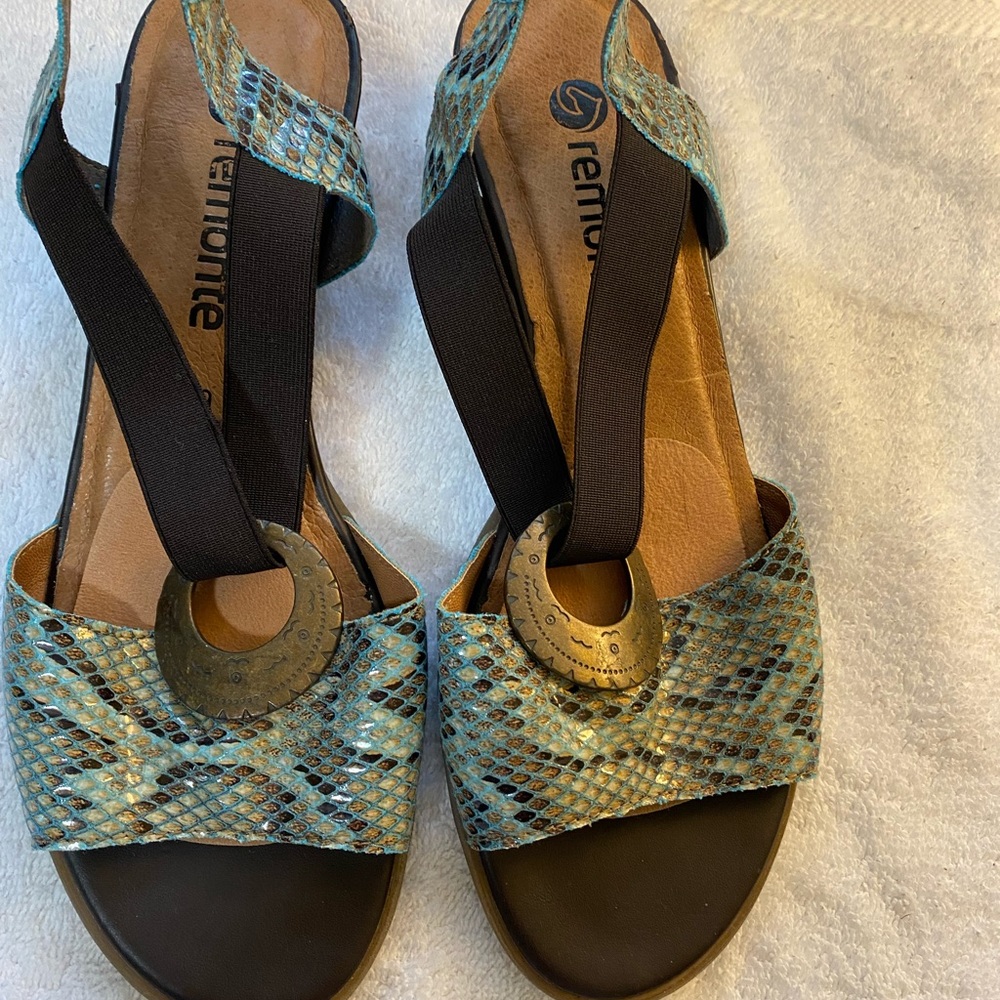 Remonte Snakeskin Women Smart Sandals leather Upper.